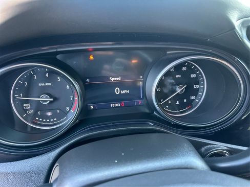 Used 2022 Buick Encore GX Essence image 26