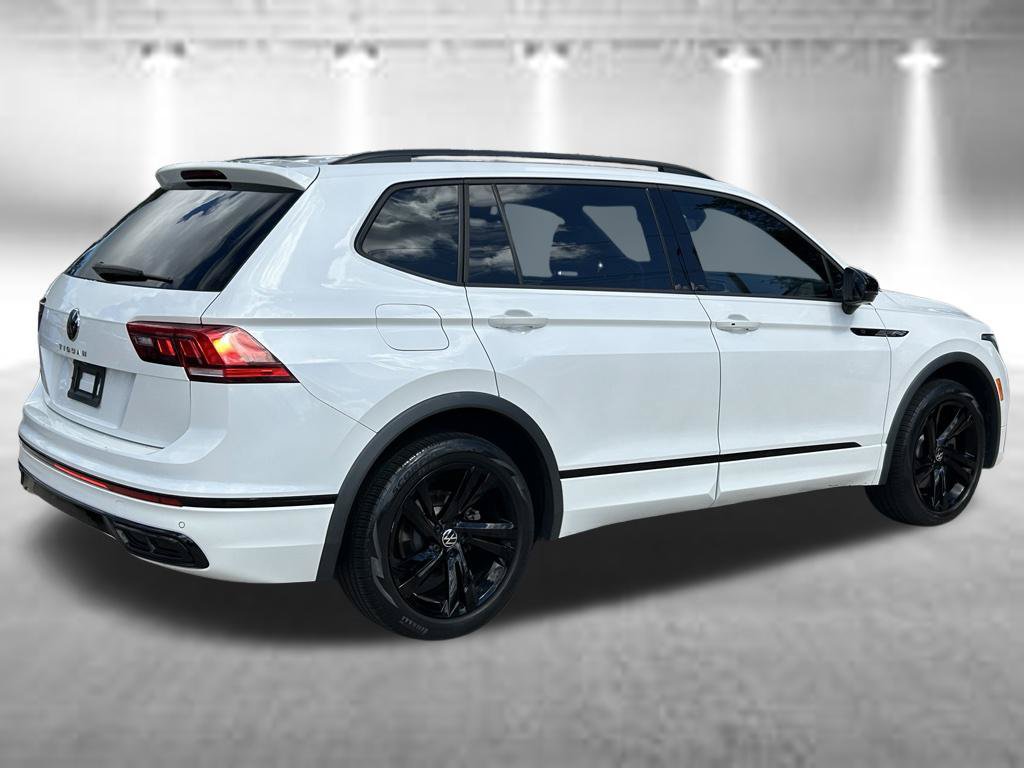 Certified 2024 Volkswagen Tiguan SE R-Line FWD image 6