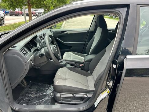 Used 2017 Volkswagen Jetta S FWD image 15