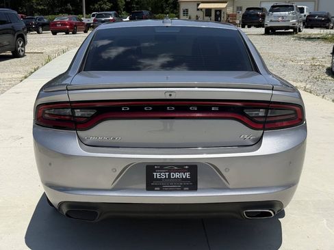 Used 2018 Dodge Charger R/T RWD image 8