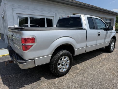 Used 2014 Ford F150 XLT w/ XLT Chrome Package AWD/4WD image 5