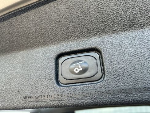 Used 2017 Ford Explorer XLT w/ Equipment Group 202A image 37