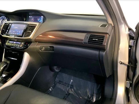 Used 2017 Honda Accord EX-L image 22
