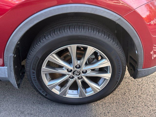Used 2018 Toyota RAV4 Limited w/ Advanced Technology Package AWD/4WD image 14