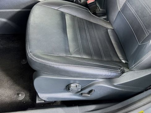 Used 2019 Ford EcoSport Titanium FWD image 19
