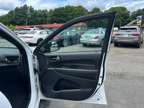 Used 2024 Dodge Durango GT RWD image 23