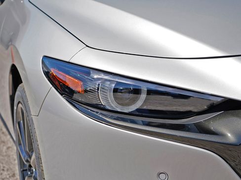 New 2026 MAZDA MAZDA3 Hatchback w/Premium Plus Pkg AWD/4WD image 5