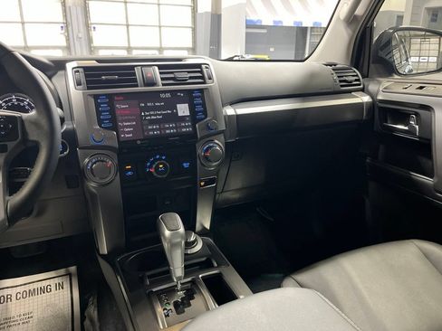Used 2024 Toyota 4Runner TRD Sport AWD/4WD image 26