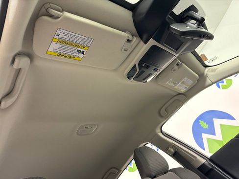 Certified 2025 Subaru Outback Premium AWD/4WD image 32