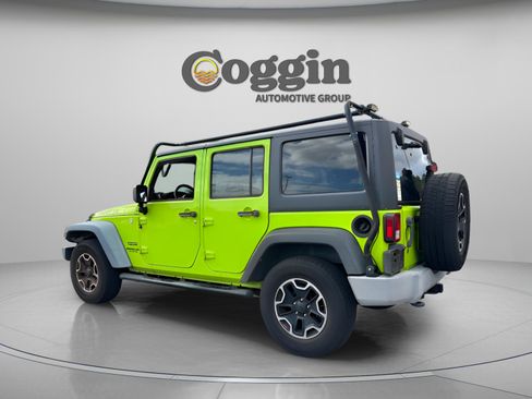 Used 2012 Jeep Wrangler Unlimited Sport image 3