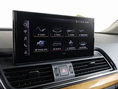 Used 2023 Audi Q5 2.0T Premium w/ Convenience Package image 6