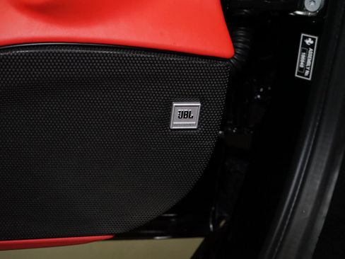 Used 2021 Ferrari F8 Tributo RWD image 24