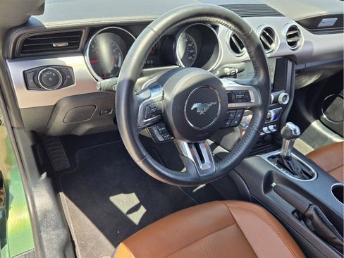 Used 2022 Ford Mustang Premium RWD image 25