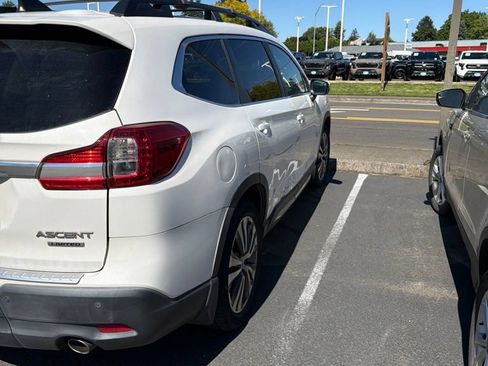 Used 2020 Subaru Ascent Limited w/ Technology Package AWD/4WD image 3