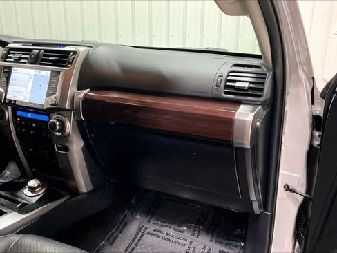Used 2022 Toyota 4Runner Limited AWD/4WD image 16