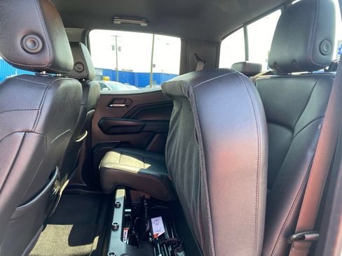 Used 2024 GMC Canyon Elevation w/ Convenience Package AWD/4WD image 16