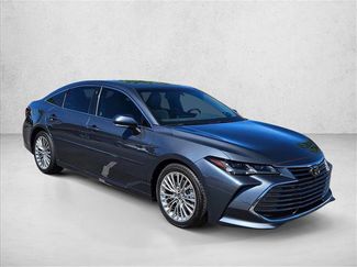 Used 2019 Toyota Avalon Limited w/ Advanced Safety Package video 3