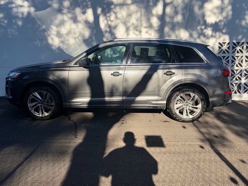 Used 2023 Audi Q7 3.0T Premium Plus AWD/4WD image 2
