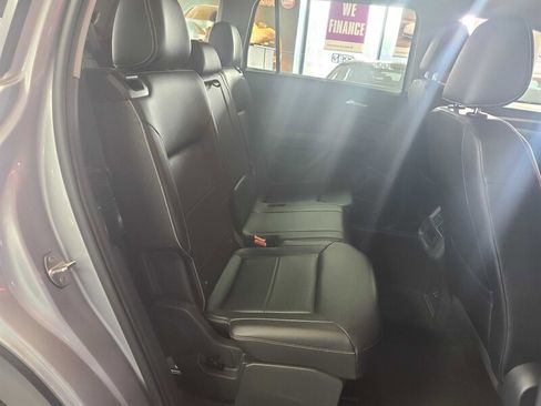 Used 2021 Volkswagen Atlas SE image 21