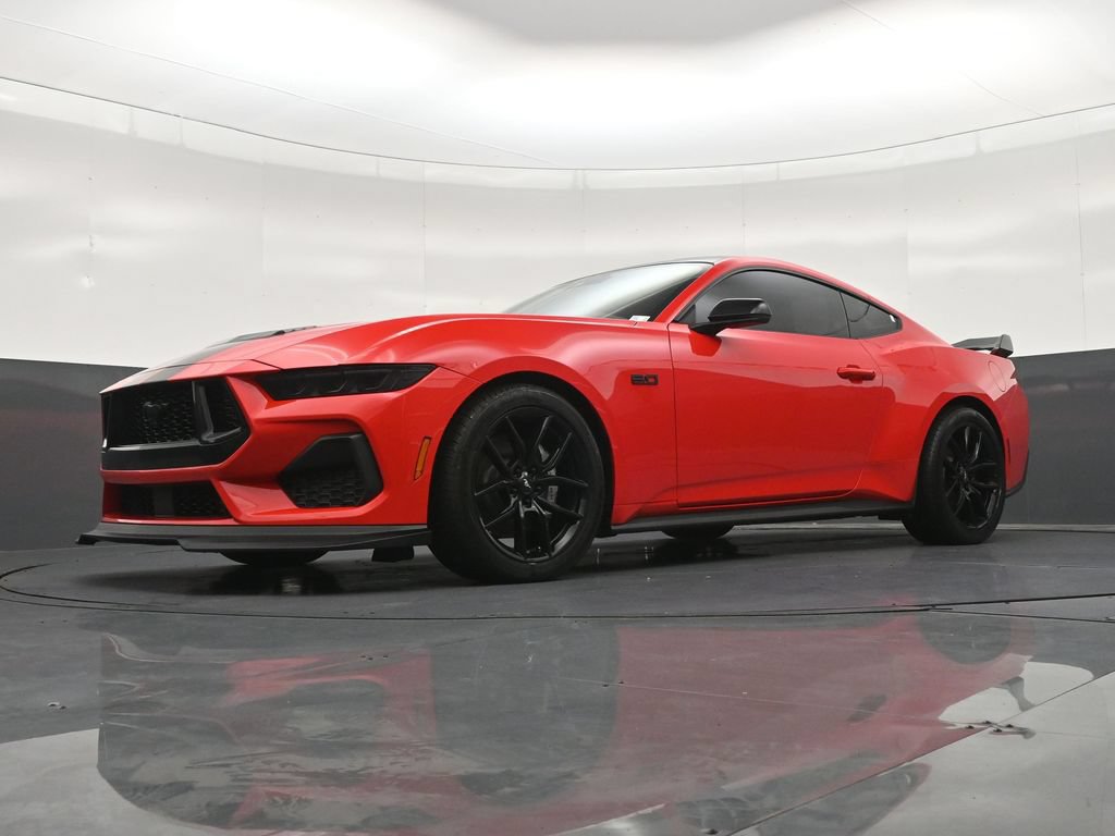 Used 2025 Ford Mustang GT Premium RWD image 24