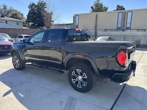 Used 2024 GMC Canyon AT4 w/ AT4 Premium Package AWD/4WD image 5