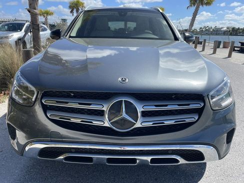 Used 2021 Mercedes-Benz GLC 300 image 4