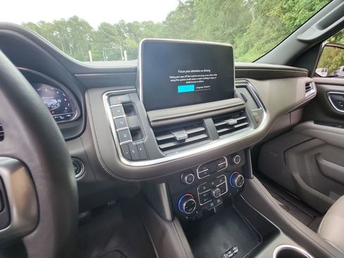 Certified 2022 Chevrolet Tahoe Z71 w/ Off-Road Capability Package image 17