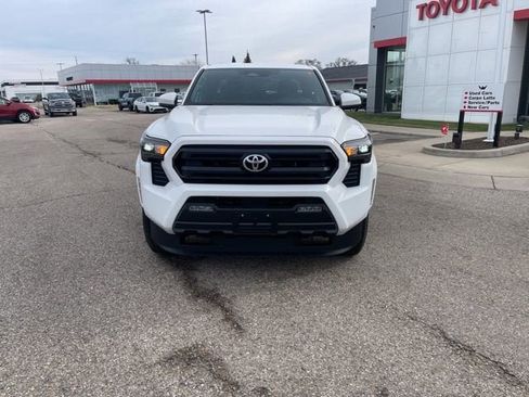 New 2026 Toyota Tacoma SR5 image 2