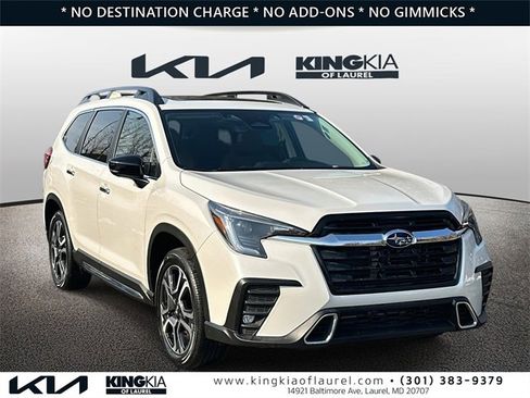 Used 2025 Subaru Ascent Touring image 1