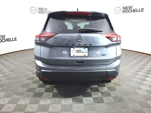 New 2026 Nissan Rogue Dark Armor image 5