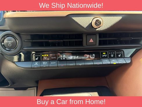 Used 2025 Toyota Crown Signia AWD/4WD image 17