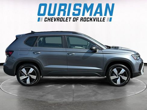 Used 2025 Volkswagen Taos S AWD/4WD image 7