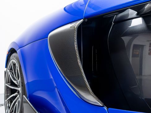 Used 2019 McLaren 600LT RWD image 45