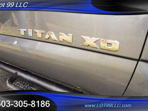 Used 2021 Nissan Titan SV w/ SV Convenience Package image 35