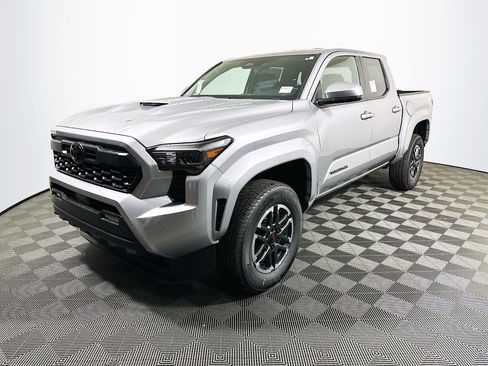 New 2026 Toyota Tacoma TRD Sport image 4