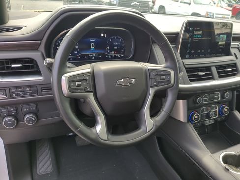Used 2023 Chevrolet Suburban Z71 w/ Luxury Package AWD/4WD image 18