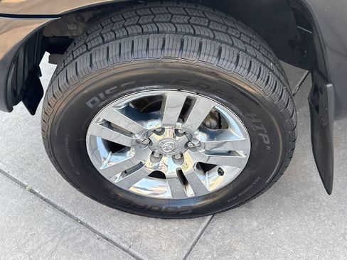 Used 2012 Toyota Tacoma 4x4 Double Cab w/ TRD Sport Upgrade Pkg image 10