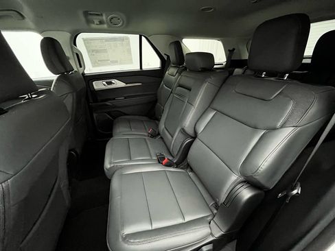 Used 2026 Ford Explorer Active w/ Active Comfort Package AWD/4WD image 31
