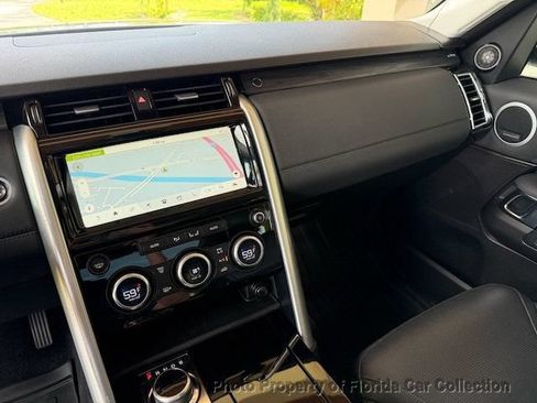 Used 2017 Land Rover Discovery HSE AWD/4WD image 52