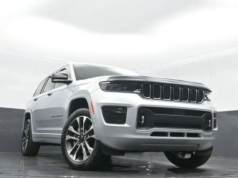 Used 2022 Jeep Grand Cherokee L Overland w/ Luxury Tech Group IV image 32