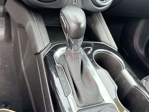 Used 2022 Chevrolet Blazer Premier image 37