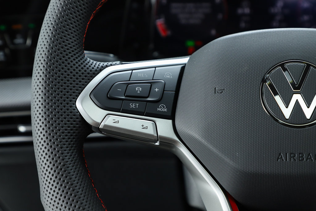 New 2026 Volkswagen GTI SE FWD image 59