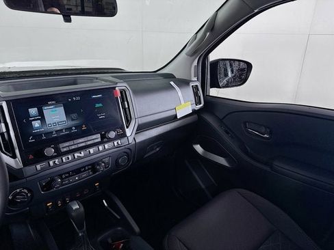 New 2026 Nissan Frontier SV w/ SV Convenience Package AWD/4WD image 22