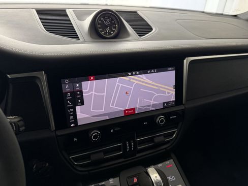 Certified 2023 Porsche Macan GTS image 22