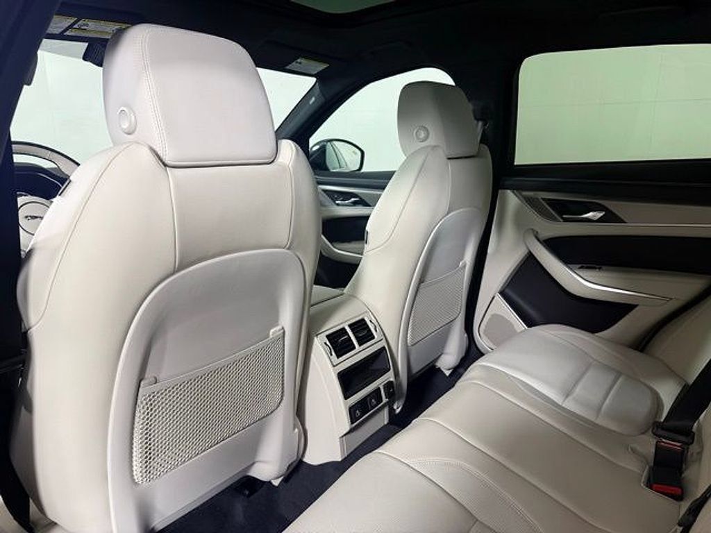 Certified 2026 Jaguar F-PACE R-Dynamic S AWD/4WD image 25