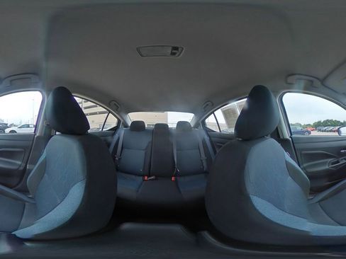 Used 2025 Nissan Versa SV FWD image 40