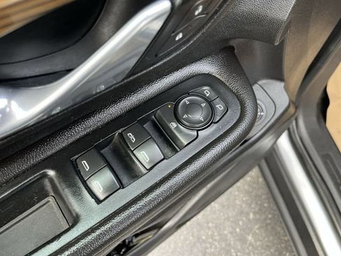 Used 2020 GMC Terrain SLE w/ Driver Convenience Package FWD image 17