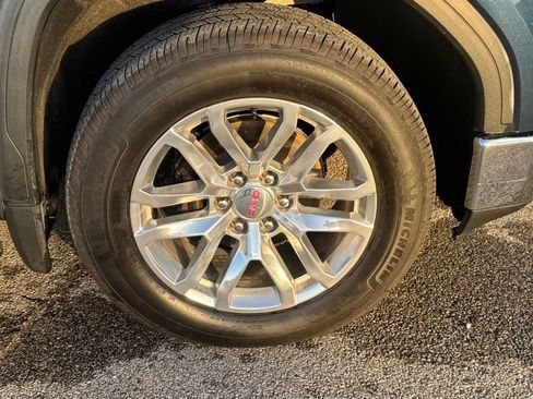 Used 2019 GMC Sierra 1500 SLT w/ SLT Premium Plus Package AWD/4WD image 8