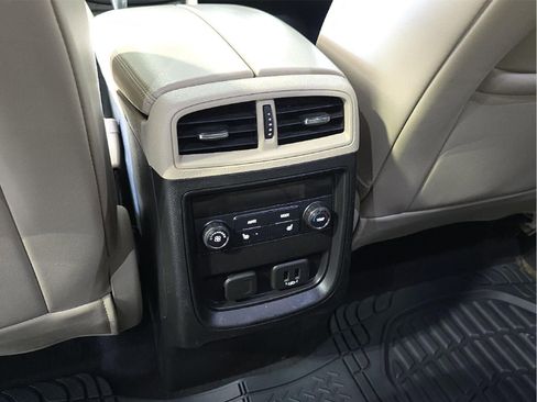Used 2019 Buick Envision Essence AWD/4WD image 21