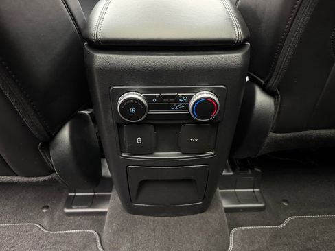 Used 2023 Ford Explorer XLT w/ Equipment Group 202A AWD/4WD image 26
